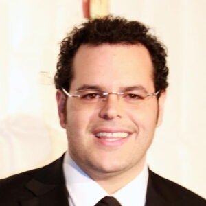 Photo of Josh Gad