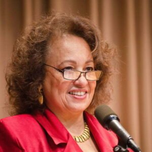 Photo of Daphne Maxwell Reid