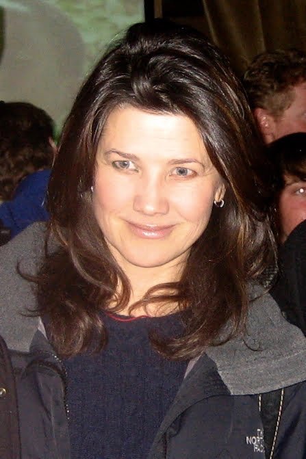 Photo of Daphne Zuniga