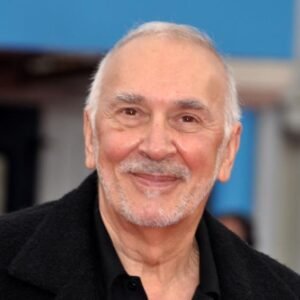 Photo of Frank Langella
