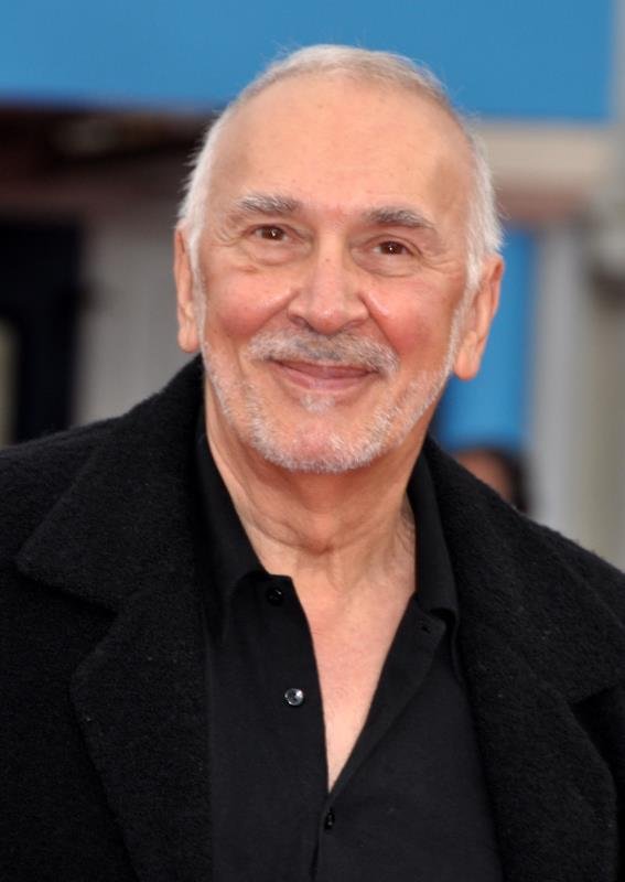 Photo of Frank Langella