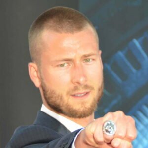 Photo of Glen Powell