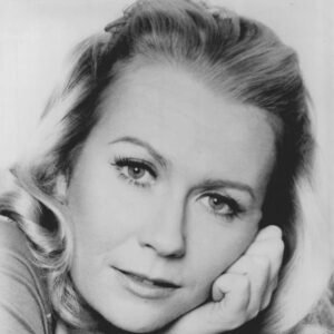 Photo of Juliet Mills