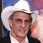 Photo of James Gill (artist)