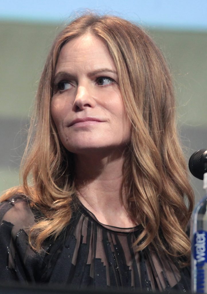 Photo of Jennifer Jason Leigh