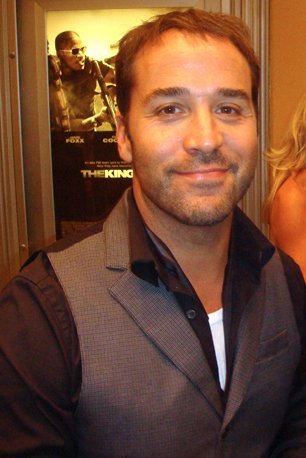 Photo of Jeremy Piven