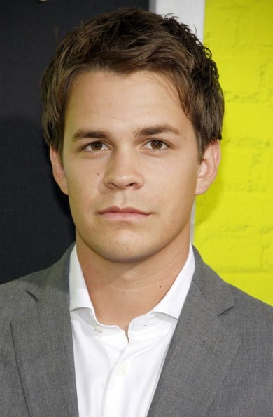 Photo of Johnny Simmons