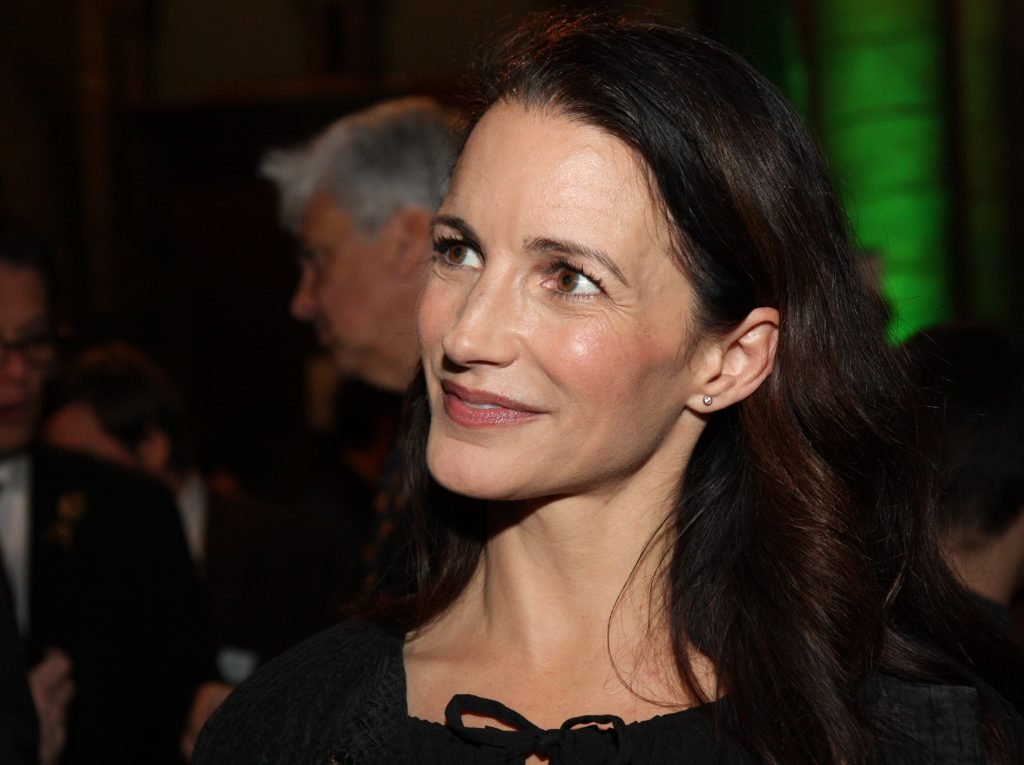 Photo of Kristin Davis