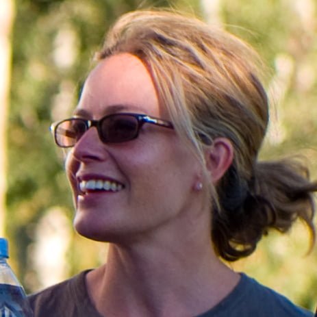Photo of Elisabeth Shue