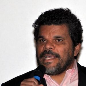 Photo of Luis Guzmán