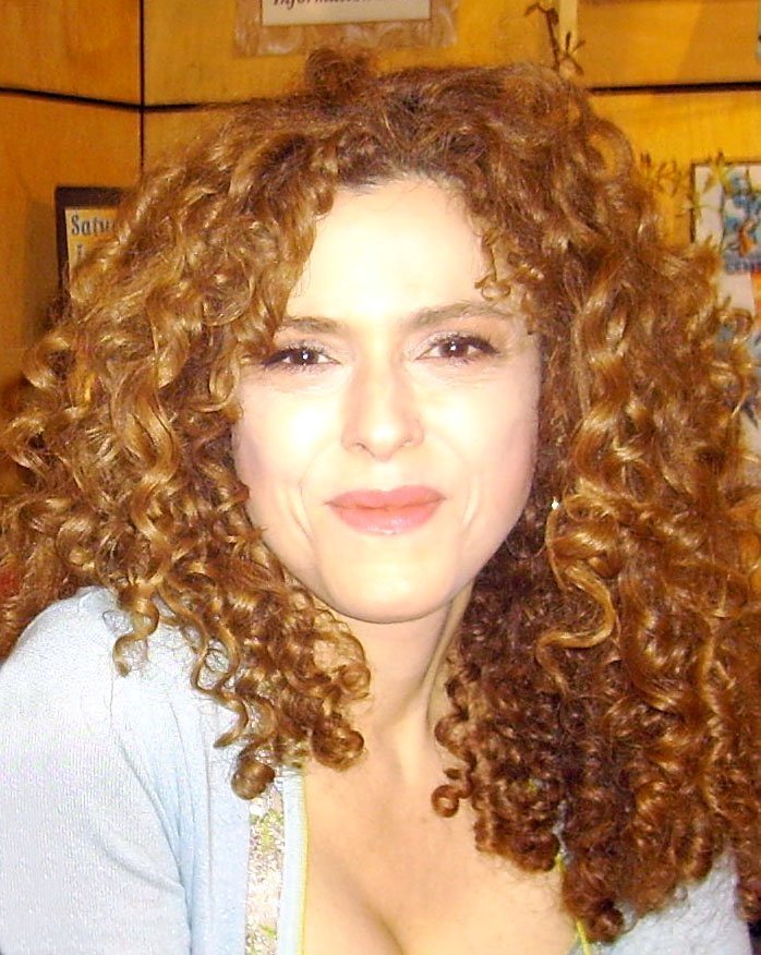 Photo of Bernadette Peters