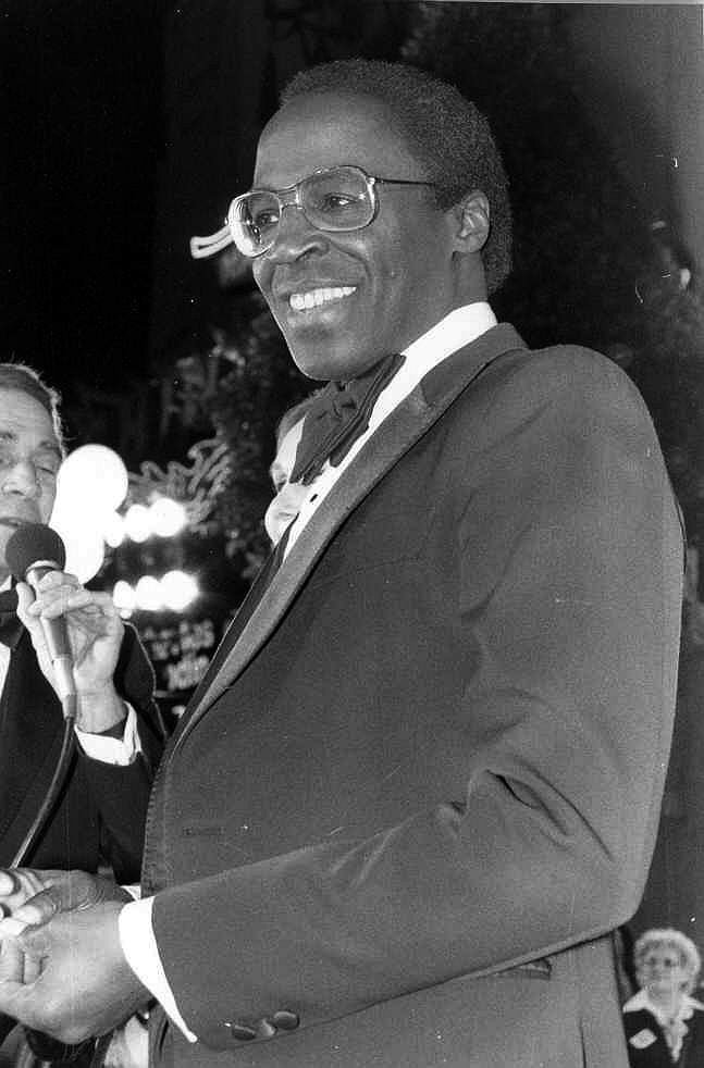 Photo of Robert Guillaume