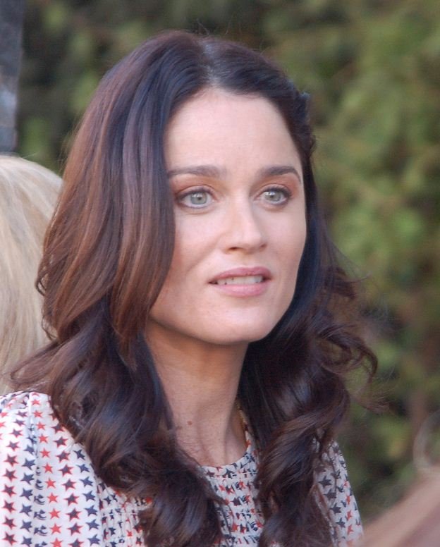Photo of Robin Tunney
