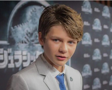 Photo of Ty Simpkins