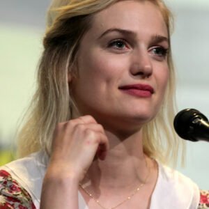 Photo of Alison Sudol