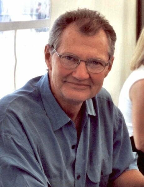 Photo of Andrew Robinson (actor)