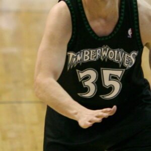 Photo of Mark Madsen (basketball)