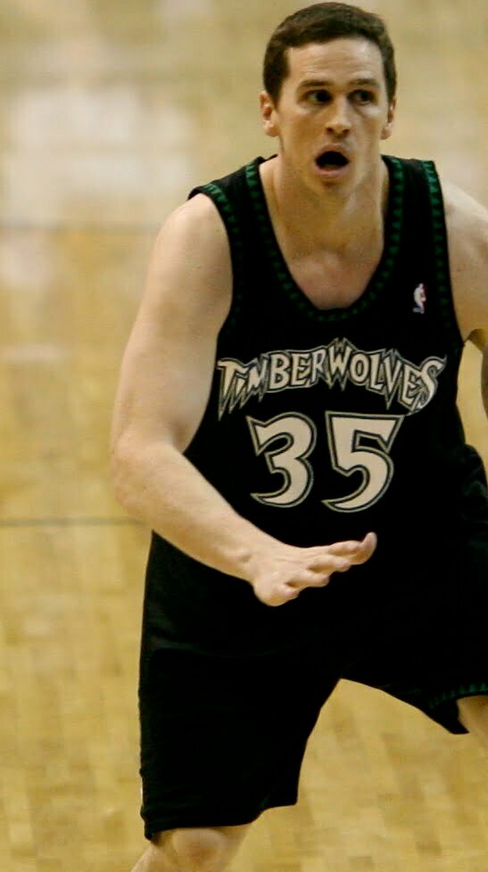 Photo of Mark Madsen (basketball)