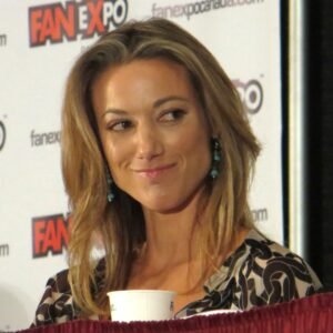 Photo of Zoie Palmer