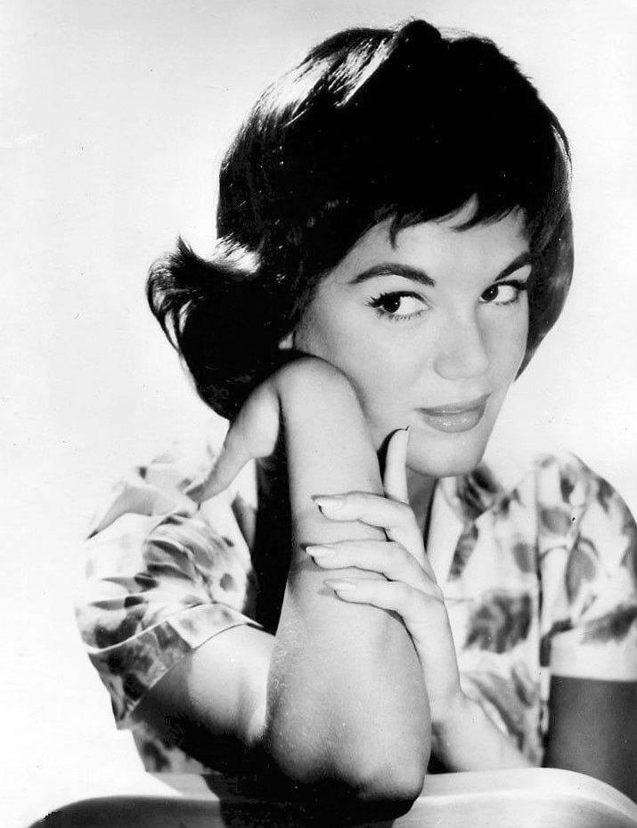 Is Connie Francis Dead? Age, Birthplace and Zodiac Sign