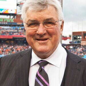 Photo of Pat Quinn (ice hockey)