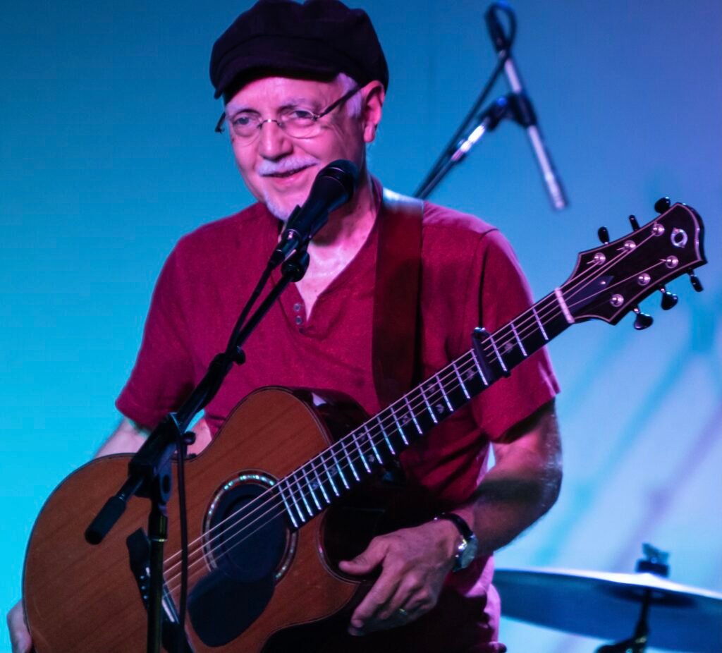 Photo of Phil Keaggy