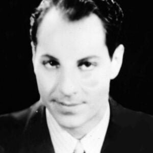 Photo of Zeppo Marx