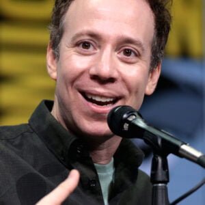 Photo of Kevin Sussman