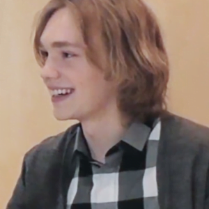 Photo of Charlie Plummer