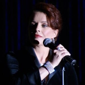 Photo of Sheena Easton