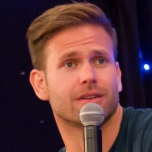Photo of Matthew Davis