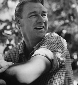 Photo of Sonny Tufts