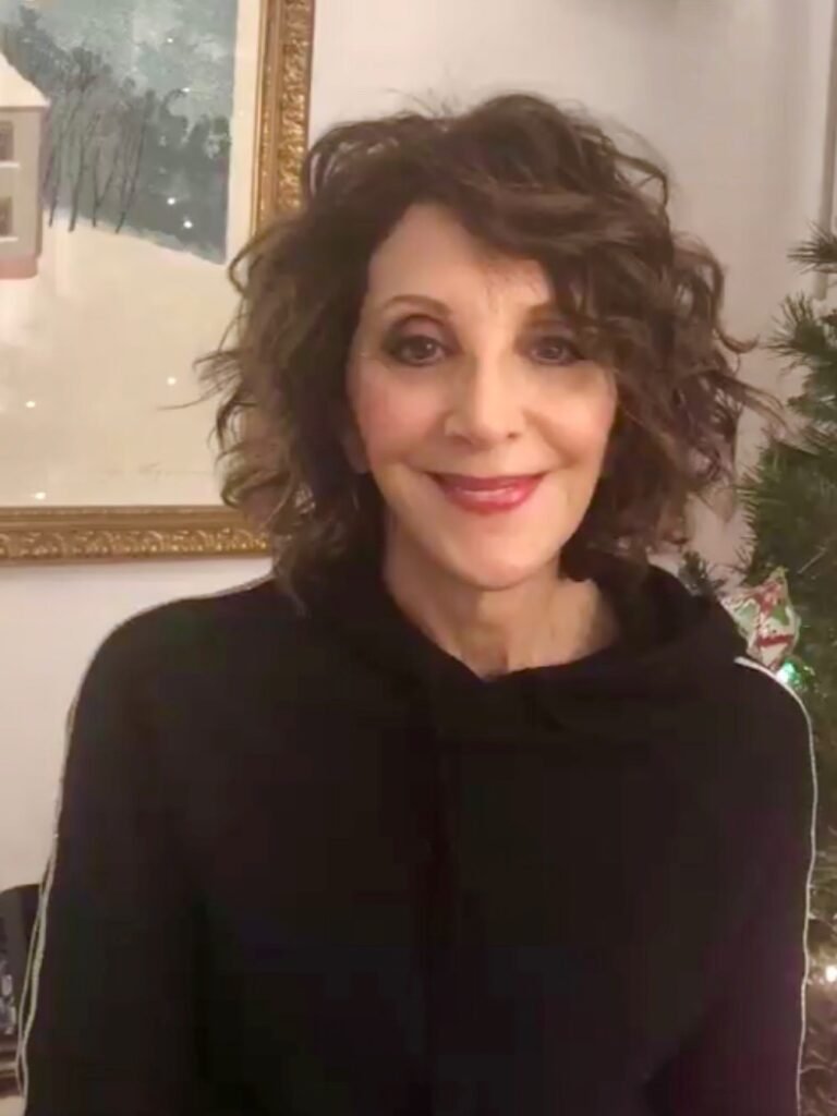 Photo of Andrea Martin