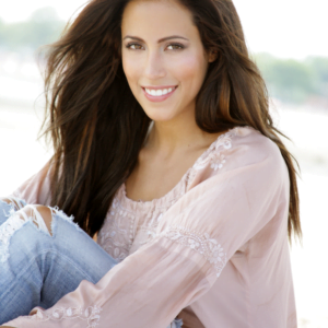 Photo of Amber Lee Ettinger