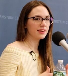 Photo of Elizabeth Bruenig