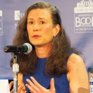 Photo of Amy Siskind