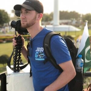 Photo of Drew Binsky