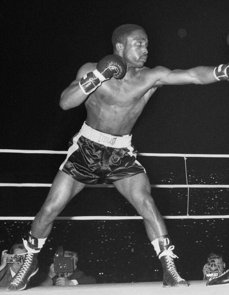 Photo of Davey Moore (boxer, born 1933)