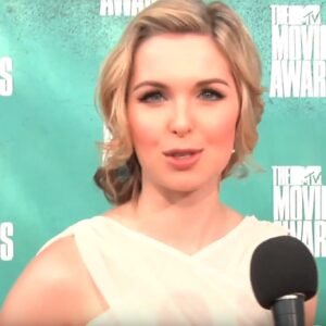 Photo of Kirsten Prout