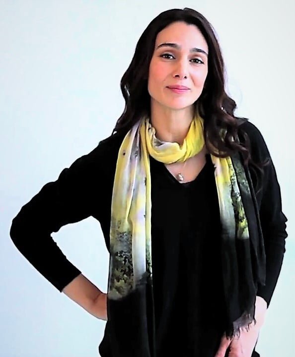 Photo of Annie Parisse
