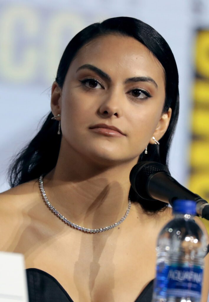 Photo of Camila Mendes