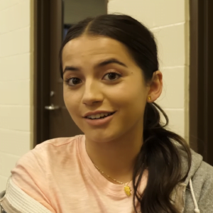 Photo of Isabela Merced