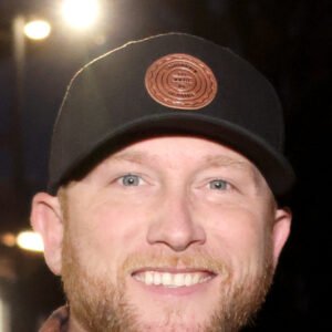 Photo of Cole Swindell