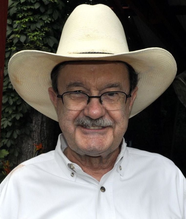 Photo of Jim Hightower