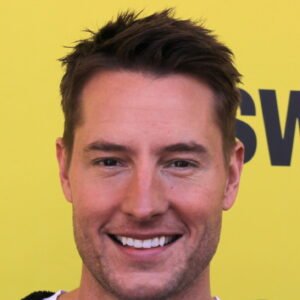 Photo of Justin Hartley