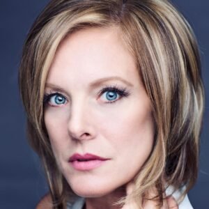 Photo of Kelly Hyland