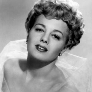 Photo of Shelley Winters