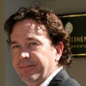 Photo of Timothy Hutton