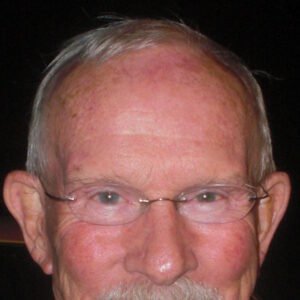 Photo of Tom Smothers